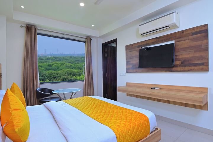 Room 14 of 23