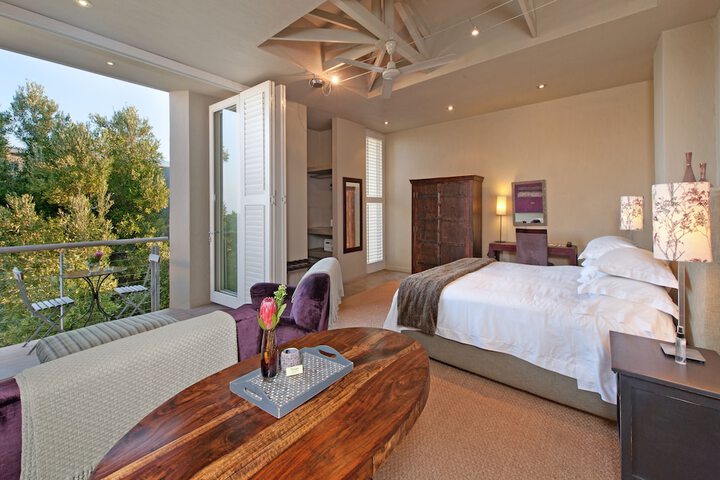 Room 15 of 80