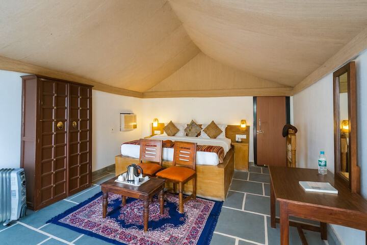 Room 20 of 42
