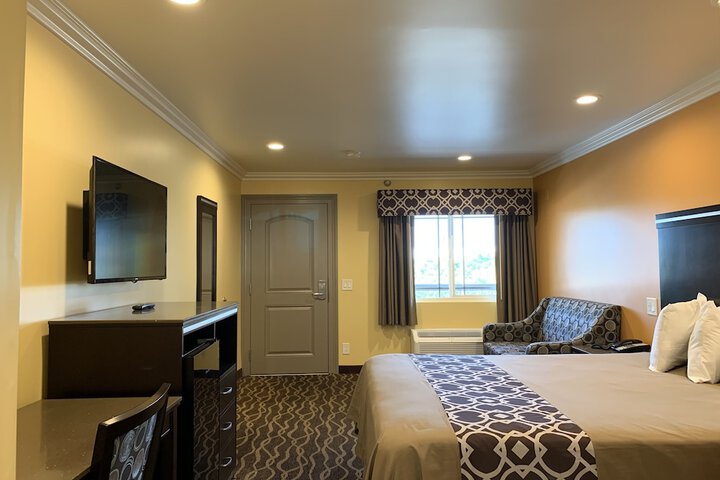 Standard | King Bed (8 of 31)