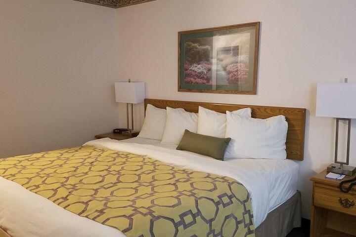 Room 17 of 68