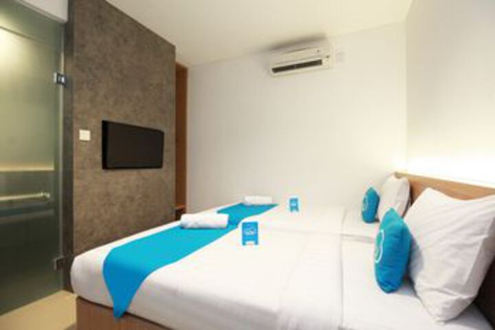 Room 13 of 31