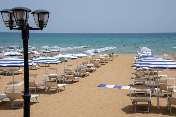 Beach 68 of 89