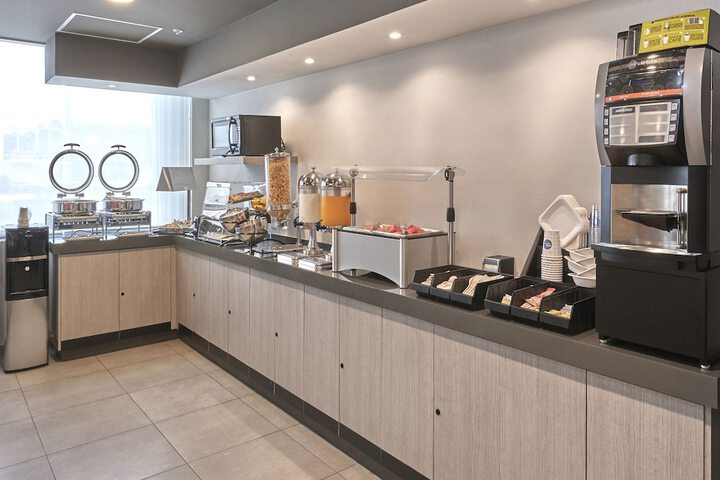 Breakfast/Coffee Service 29 of 49