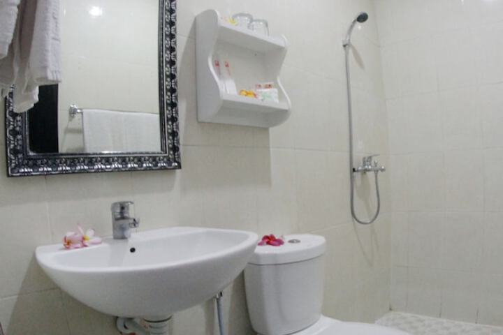 Room 16 of 26