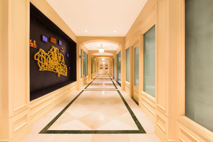Ballroom/Hall 60 of 65