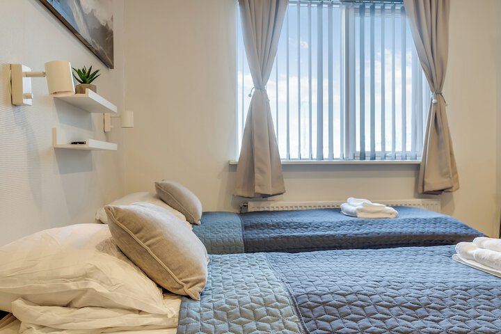 Room 5 of 34