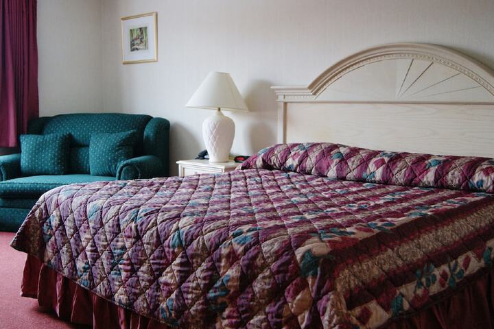 Standard | King Bed (2 of 9)