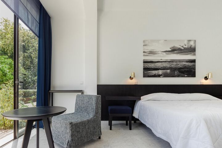 Room 56 of 182