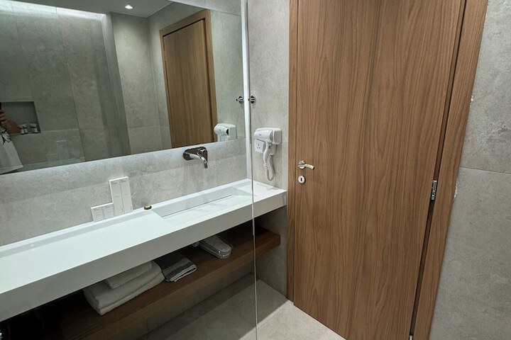 Room 40 of 62