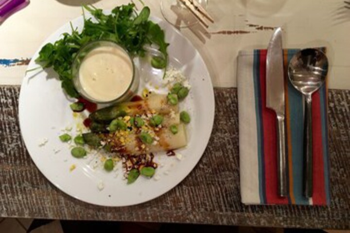 Dining 40 of 49