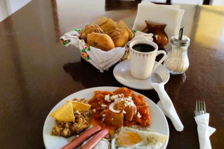Breakfast/Coffee Service 26 of 29