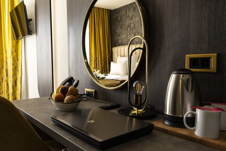 Room 46 of 70