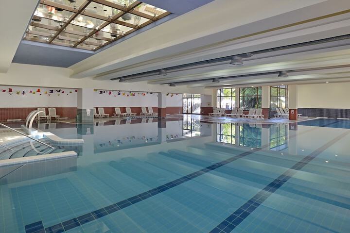 Hotel with Pool