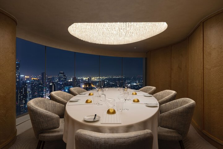 Dining 100 of 220