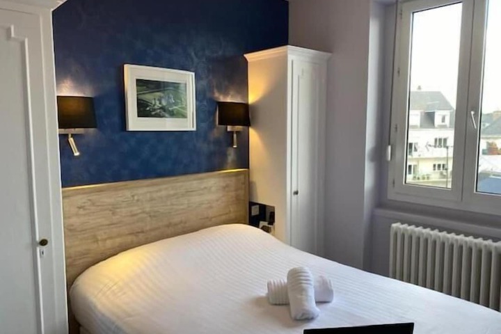 Room 20 of 43