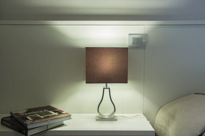 Room 33 of 76