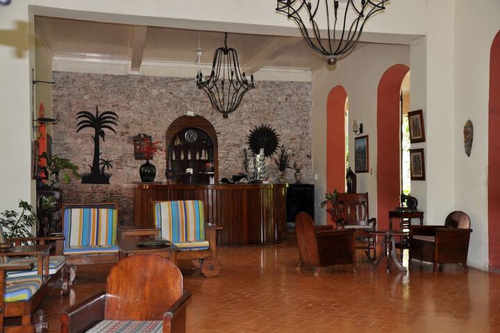 Hotel Interior 4 of 38