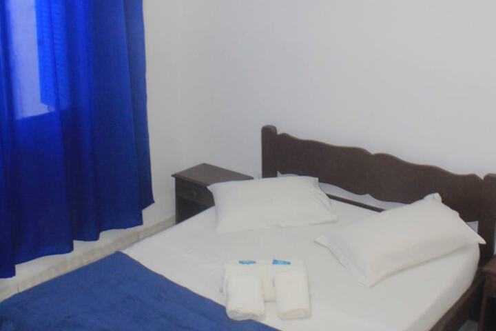 Room 12 of 51