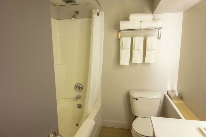 Room 31 of 48