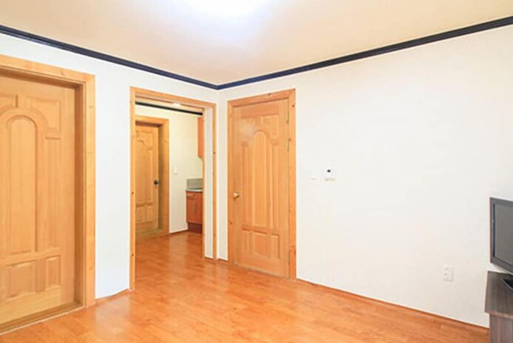 Room 17 of 22