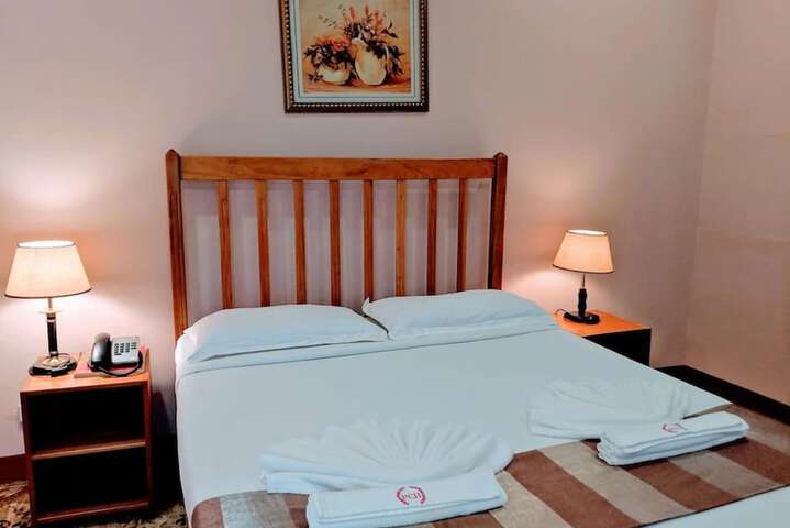 Room 4 of 58