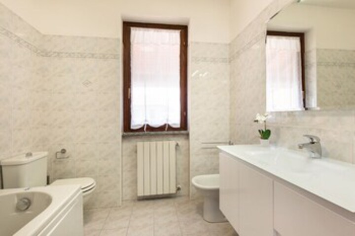 Room 6 of 31