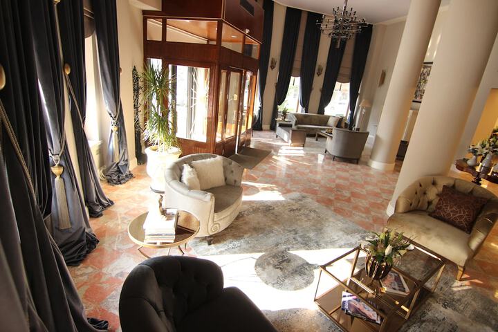 Hotel Interior 12 of 60