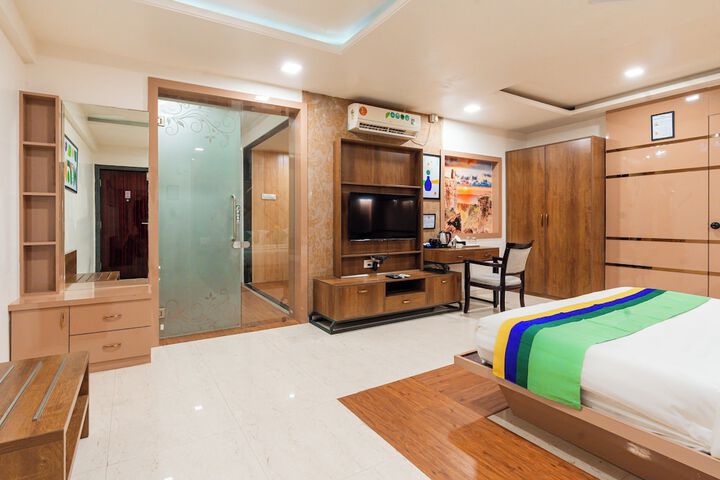 Room 36 of 62