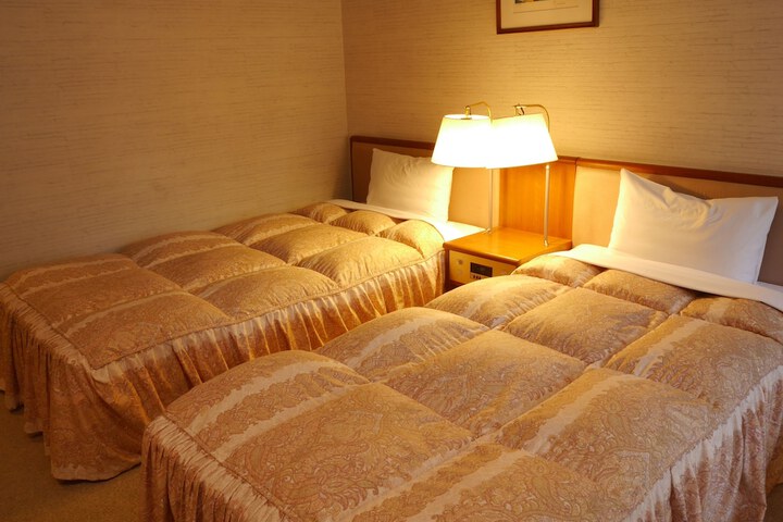 Room 6 of 58