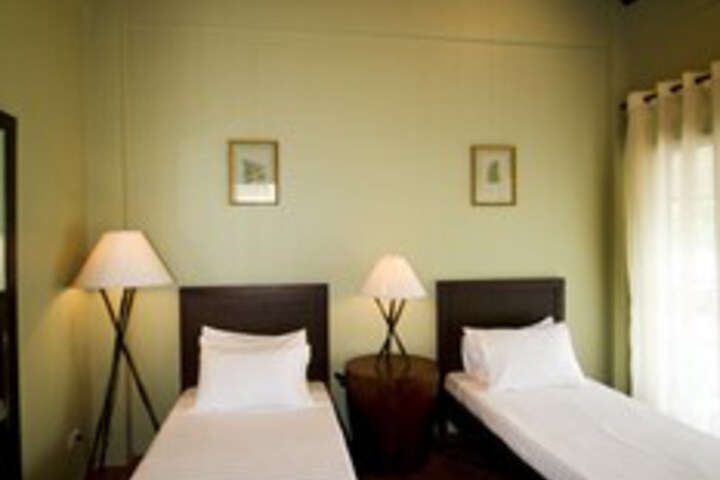 Room 33 of 35