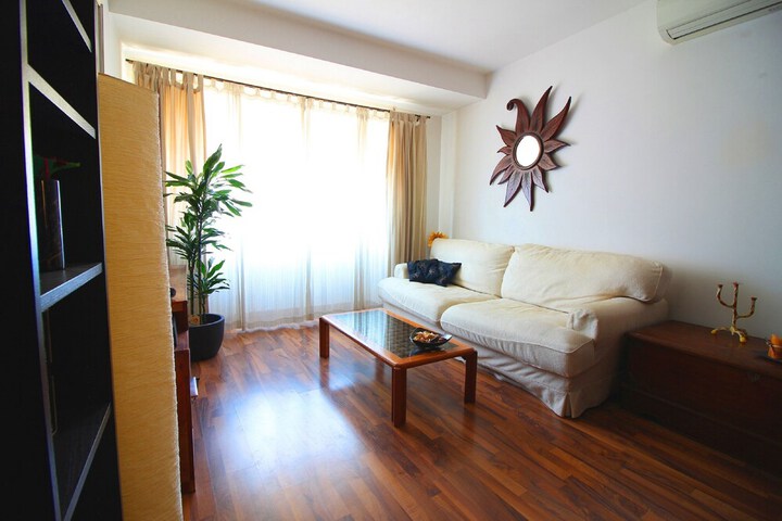 Room 10 of 26