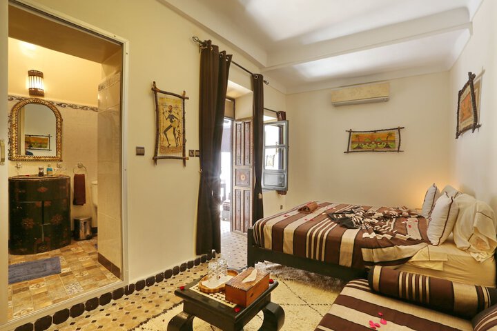 Room 27 of 113