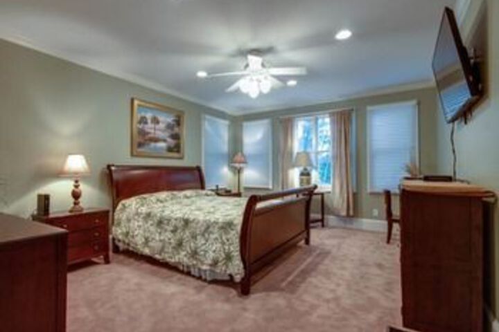 Room 10 of 40