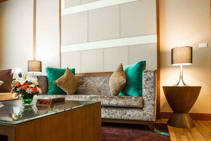 Room 21 of 48