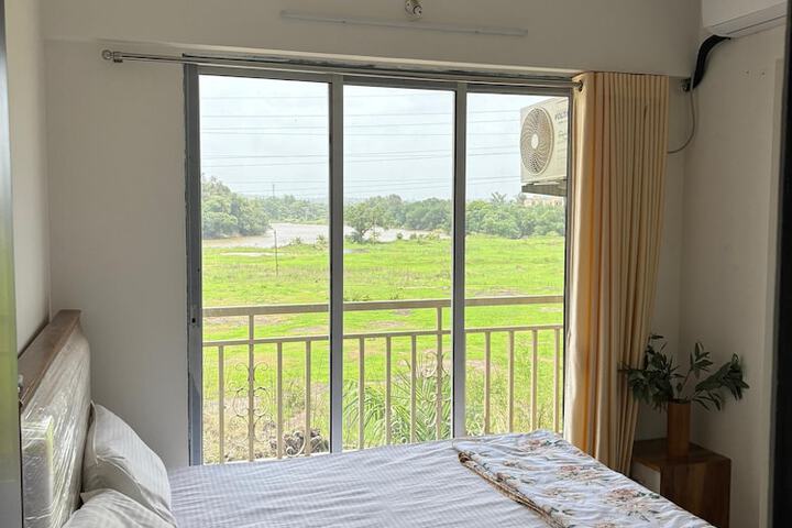 Room 13 of 31