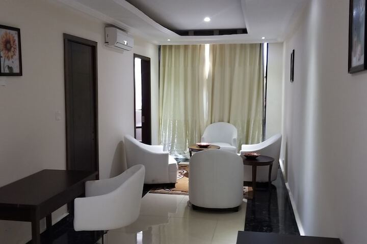 Room 28 of 71