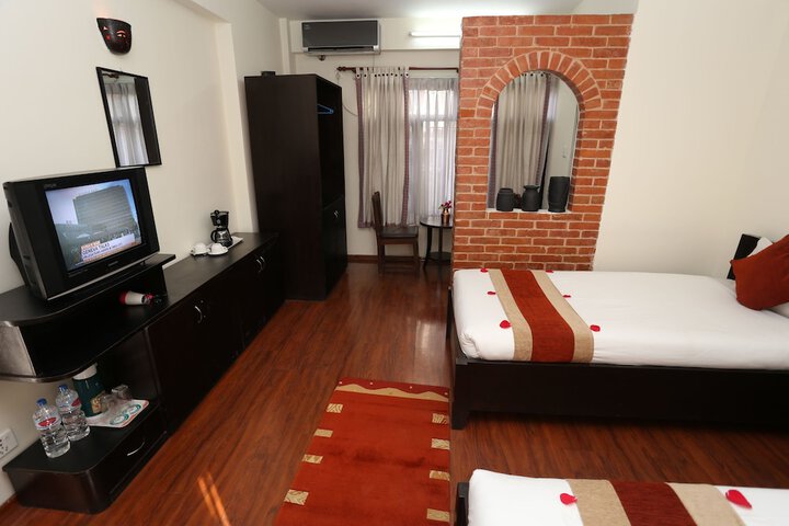 Room 2 of 54