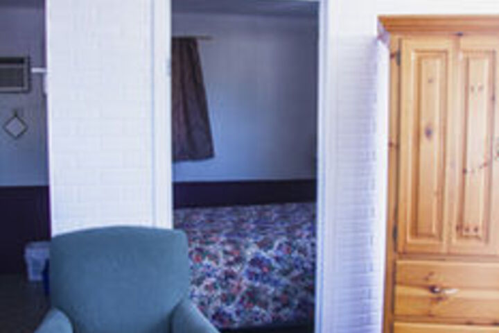 Room 9 of 19