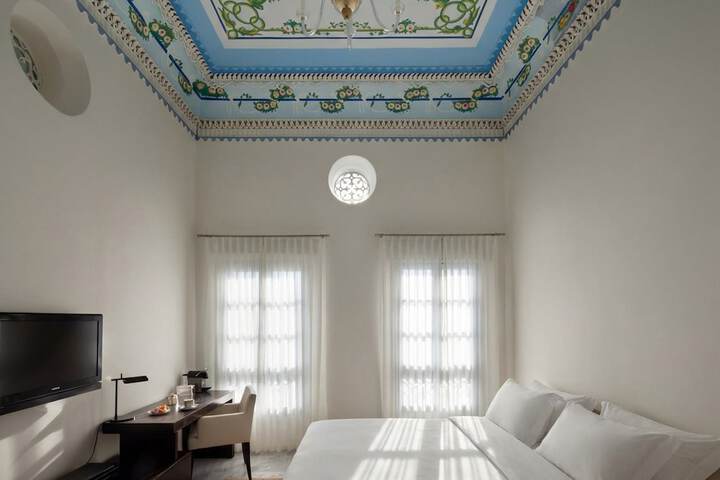 Room 21 of 57