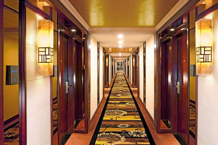 Ballroom/Hall 55 of 59