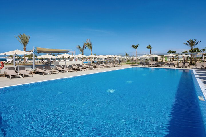 Pools & Facilities