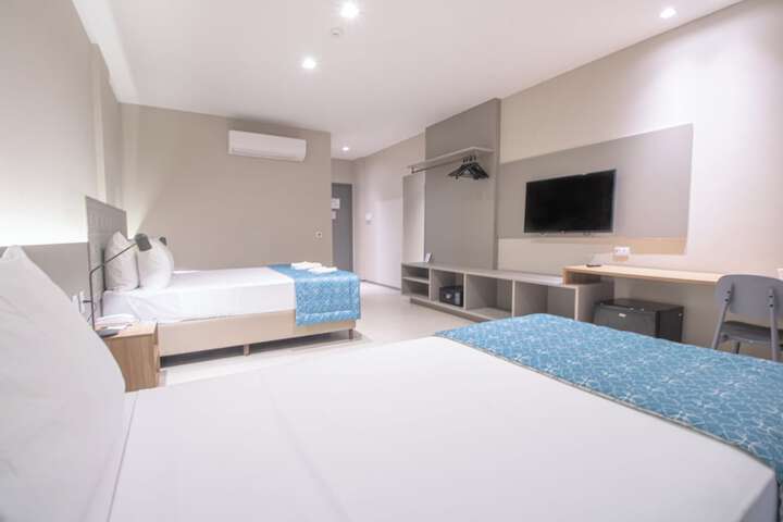 Room 30 of 122