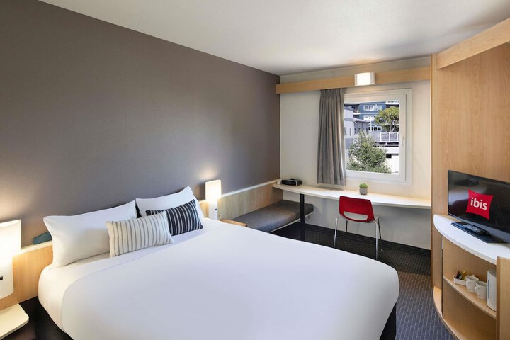 Room 18 of 70