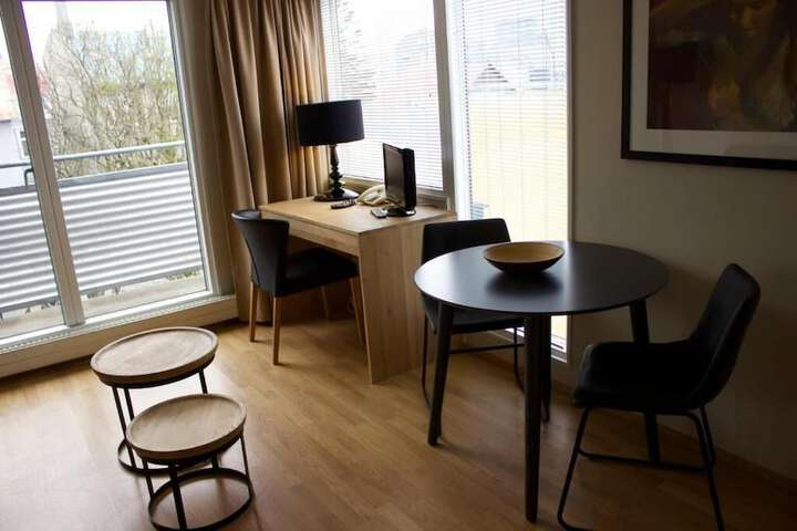 Room 32 of 89