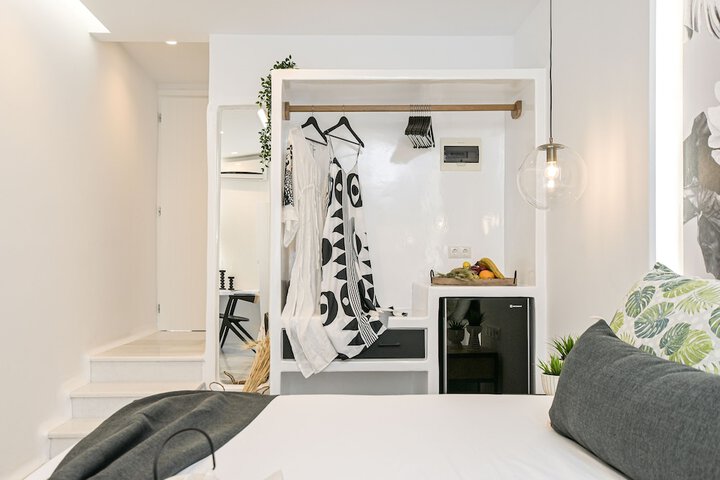 Room 72 of 209