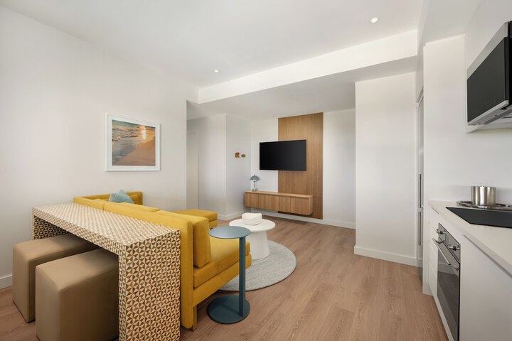 Room 38 of 53