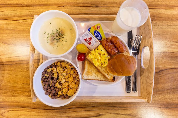 Breakfast/Coffee Service 77 of 100