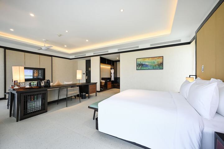 Room 26 of 138
