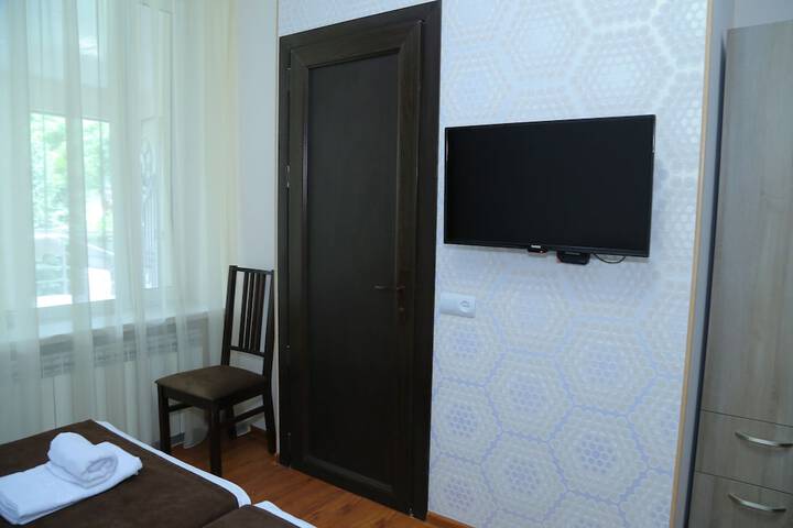 Room 4 of 47